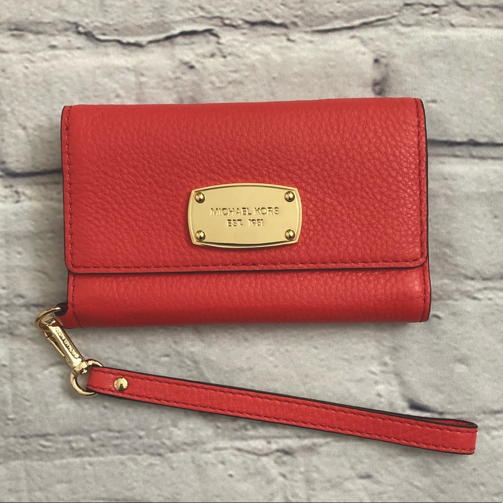 NWOT Coral Michael Kors Wristlet for IPhone 6
